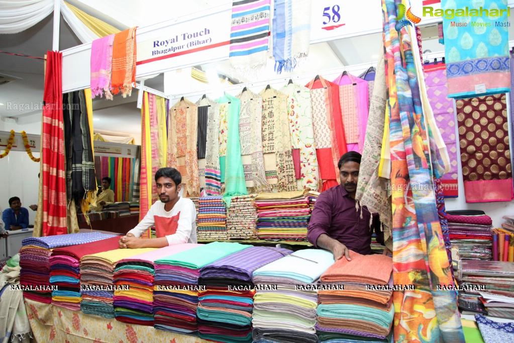 Komali launches Silk India Expo at Sri Raja Rajeshwari Gardens, Secunderabad