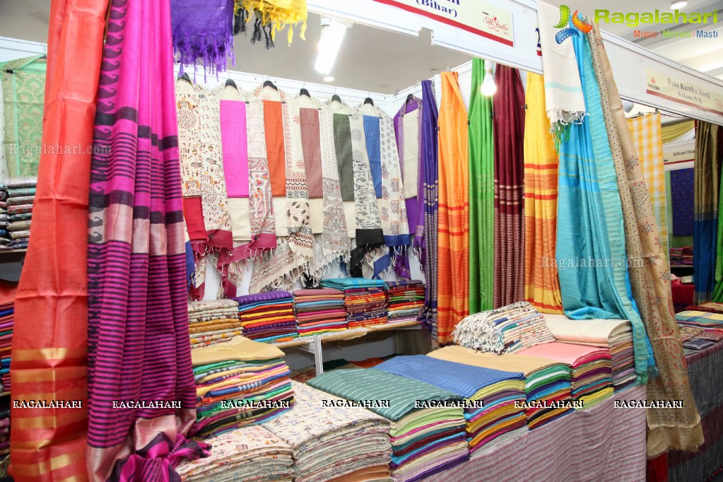 Komali launches Silk India Expo at Sri Raja Rajeshwari Gardens, Secunderabad