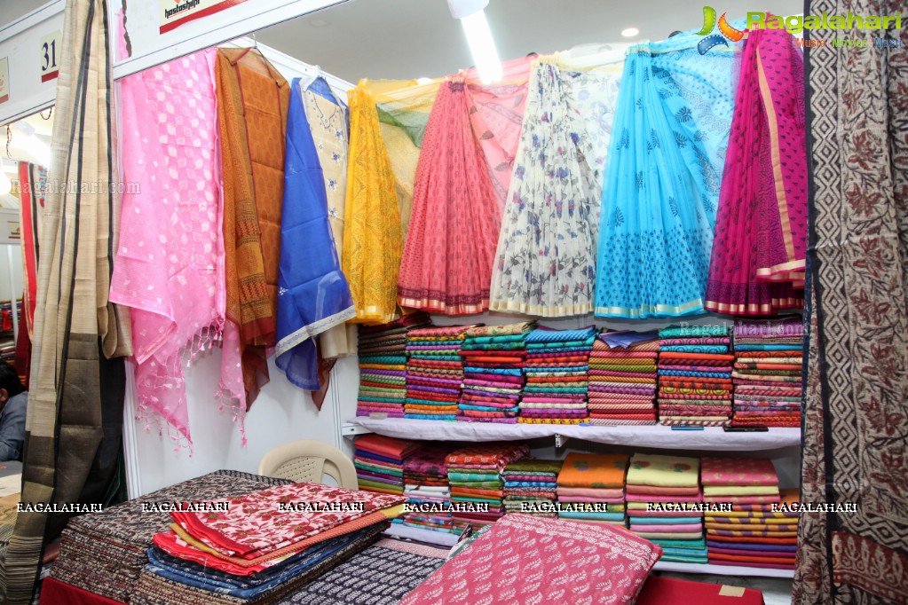 Komali launches Silk India Expo at Sri Raja Rajeshwari Gardens, Secunderabad