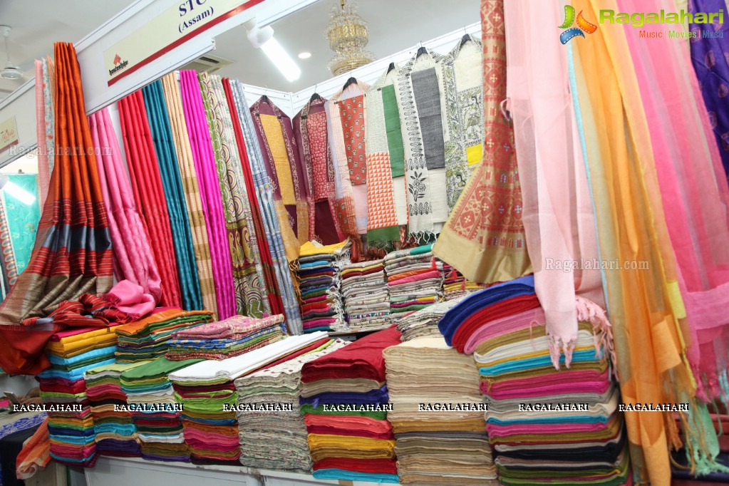 Komali launches Silk India Expo at Sri Raja Rajeshwari Gardens, Secunderabad