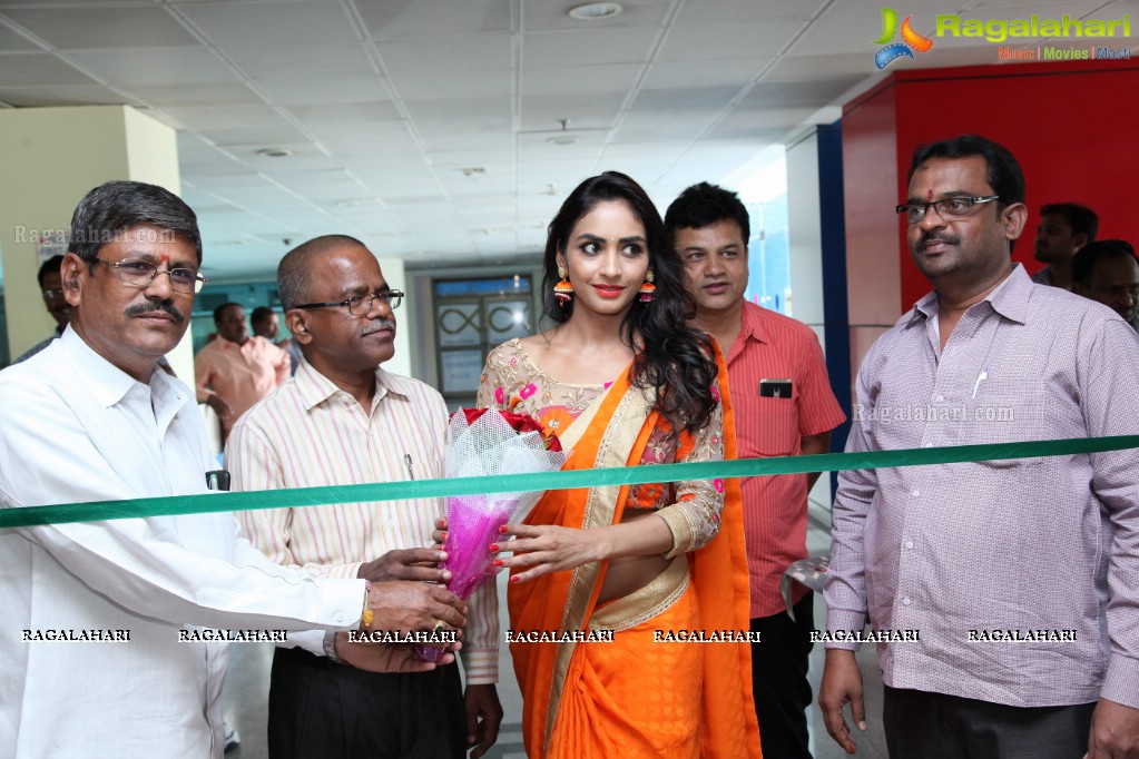 Poojaa Singh inaugurates Pochampally IKAT Art Mela at NSIC Exhibition Center, Kushaiguda, Hyderabad