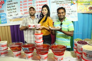 Rogan Josh Haleem Launch Cafe 555