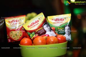 Saffola Masala Oats Food Truck