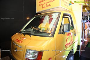 Saffola Masala Oats Food Truck