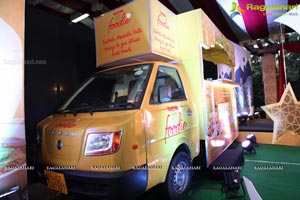 Saffola Masala Oats Food Truck