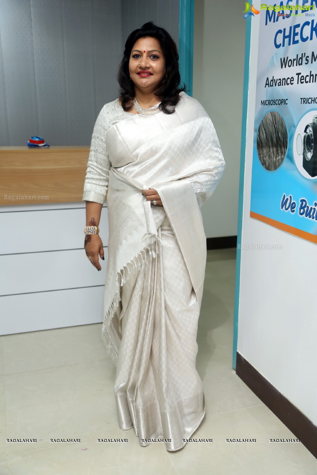Samantha launches V Care Super Speciality Clinic at Banjara Hills, Hyderabad
