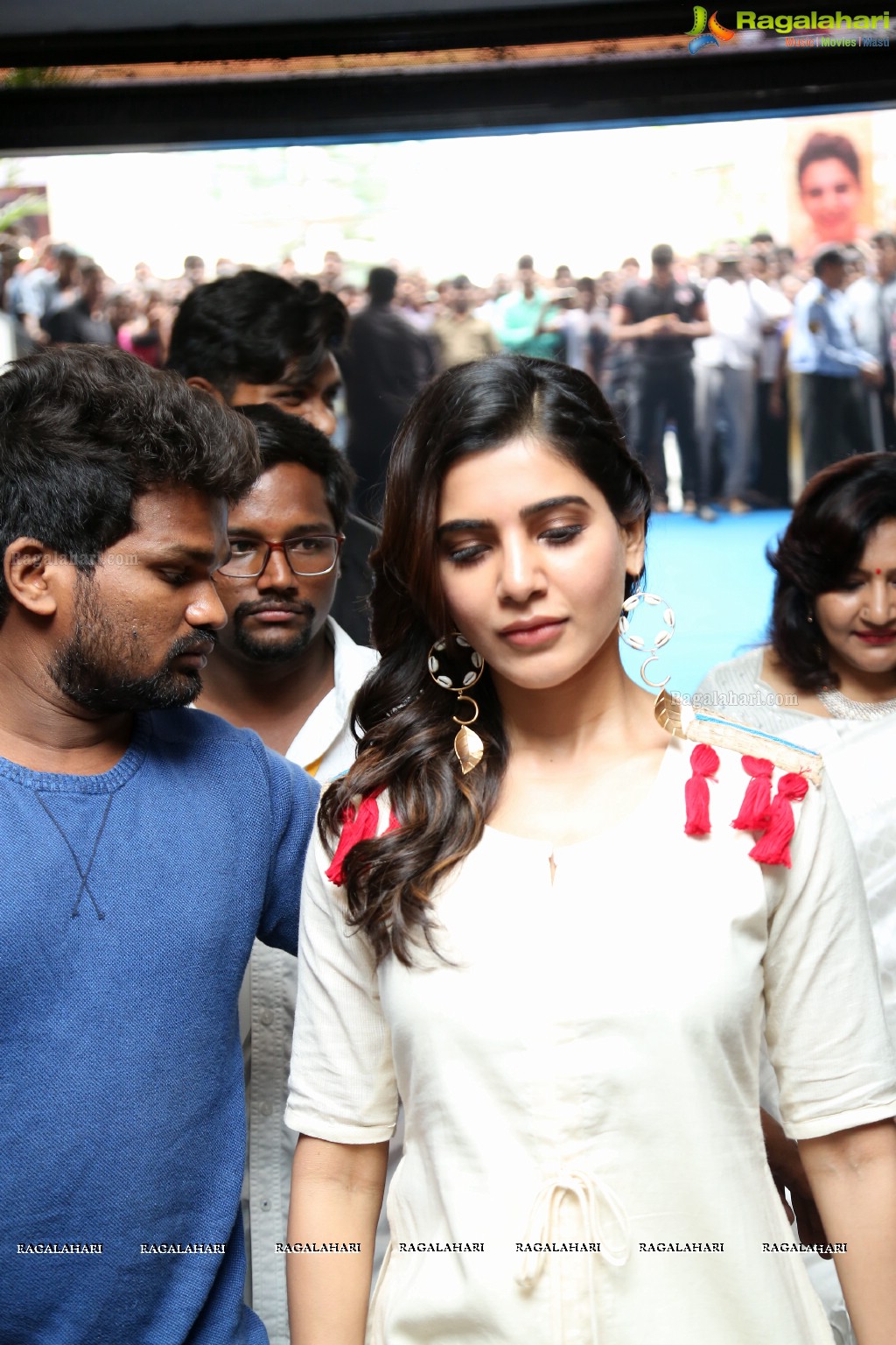 Samantha launches V Care Super Speciality Clinic at Banjara Hills, Hyderabad