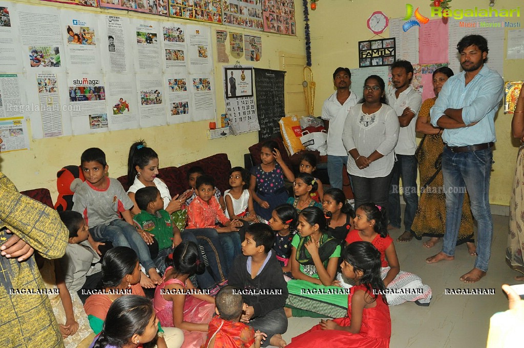 Sanjjanaa visits Serve Needy Voluntary Organization, Hyderabad