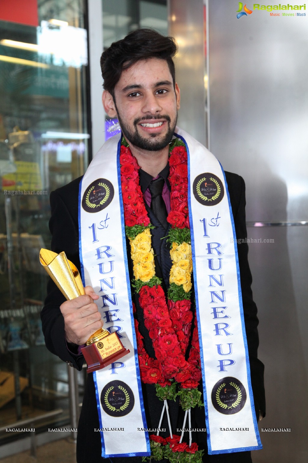 Starlife Mr. India 2K17 Winners at Shamshabad Airport