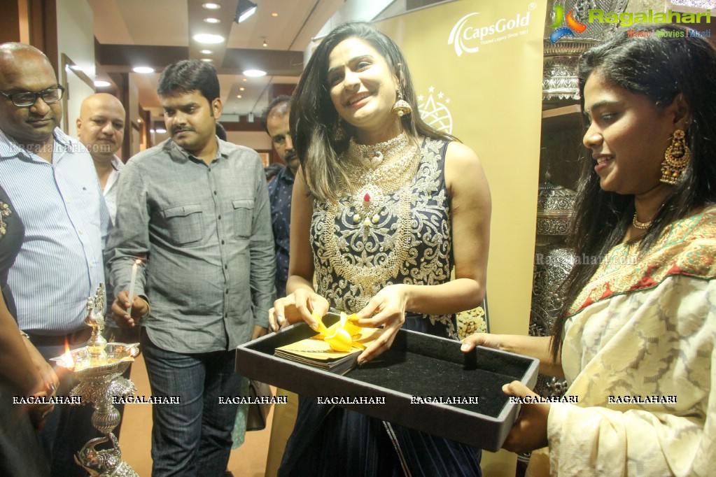 Jenny Honey inaugurates The Jewellery Expo at Novotel, Vizag