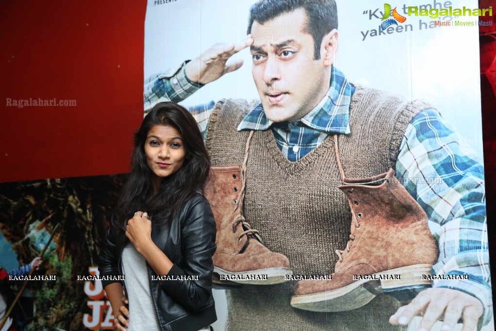 Tubelight Premiere Show at PVR Cinemas by Sushila Bokadiya