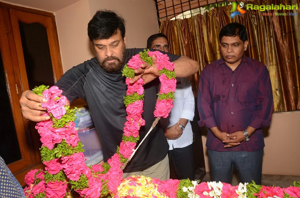 Chiranjeevi and Allu Aravind paid tribute to Nandagopal