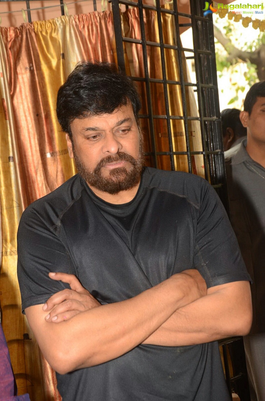 Chiranjeevi and Allu Aravind paid tribute to Nandagopal