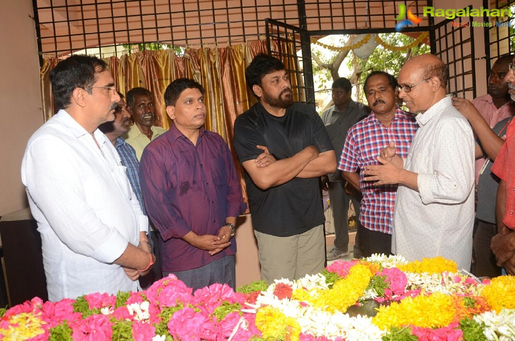 Chiranjeevi and Allu Aravind paid tribute to Nandagopal