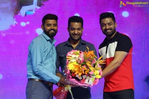 Naa Nuvve Pre-Release Event Photos