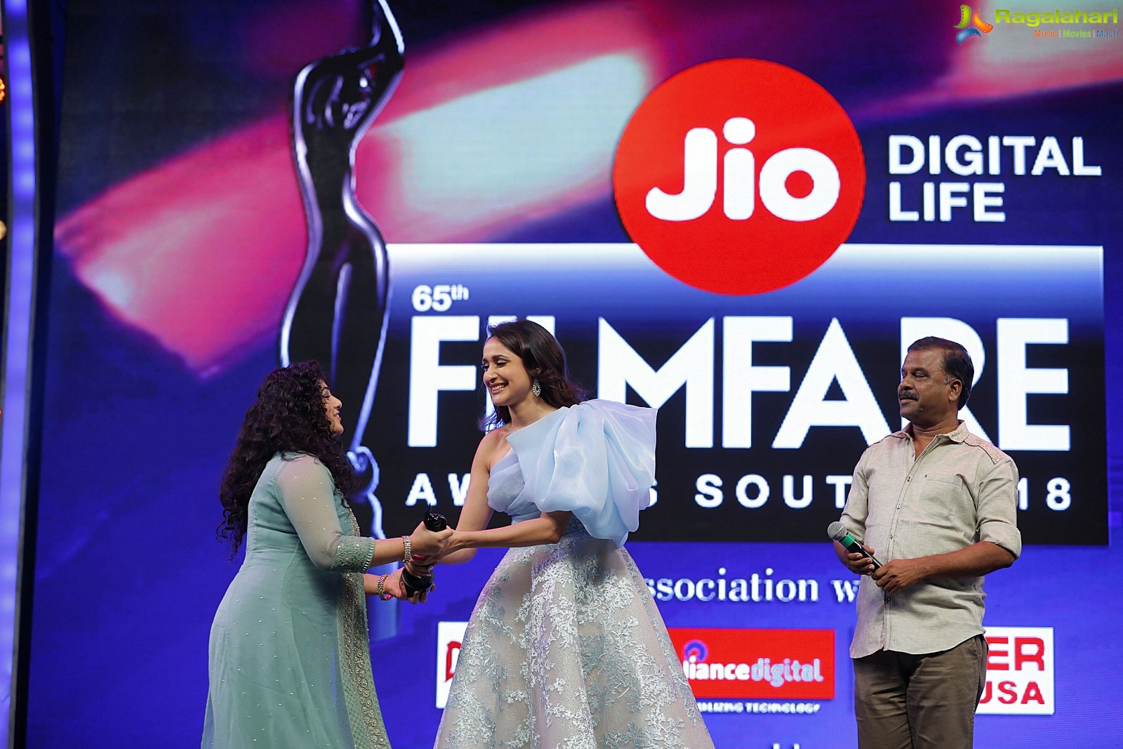 Inside 65th Jio Filmfare Awards South 2018