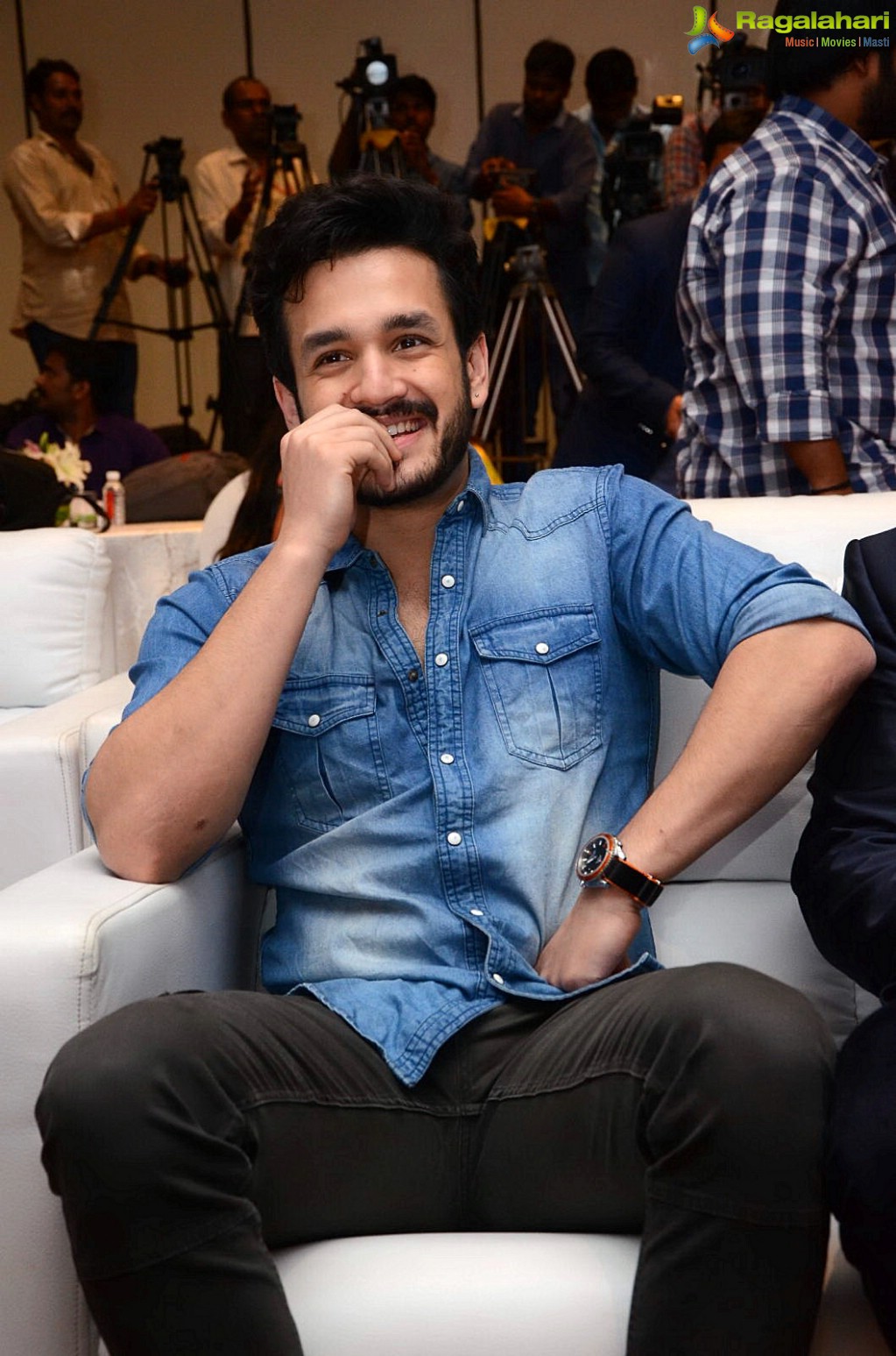 Akhil Akkineni Big C 200th Store Launch Press Meet