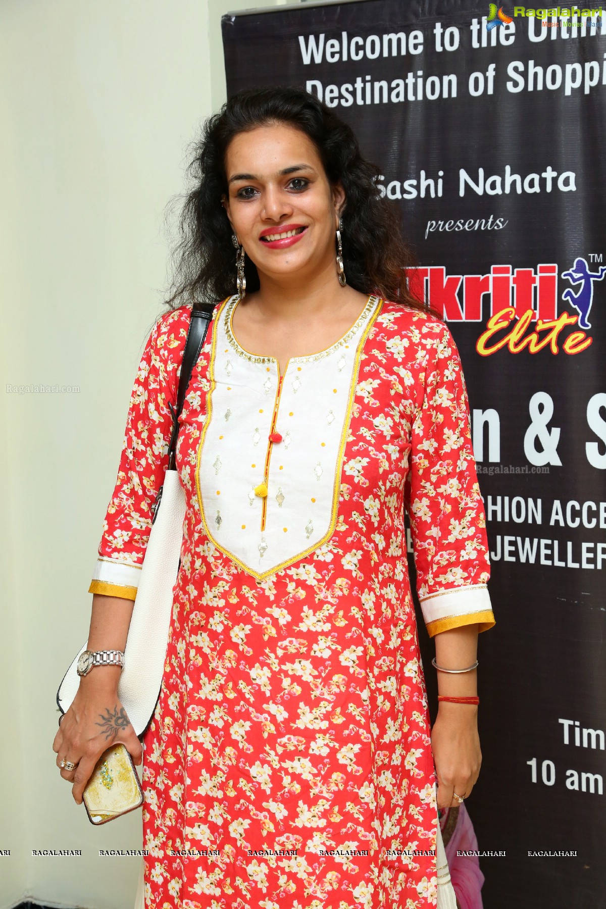 Priya Augustin inaugurates Akritti Elite Exhibition and Sale at Taj Deccan