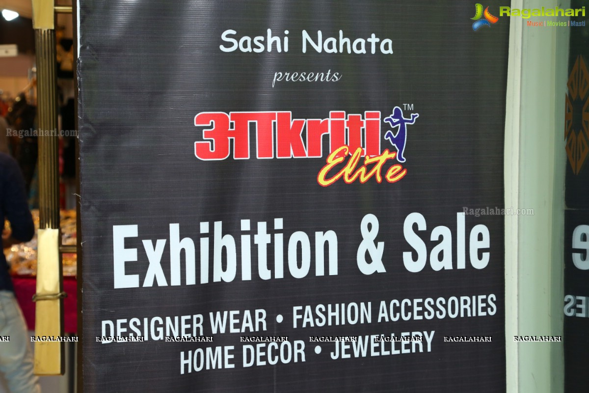 Priya Augustin inaugurates Akritti Elite Exhibition and Sale at Taj Deccan