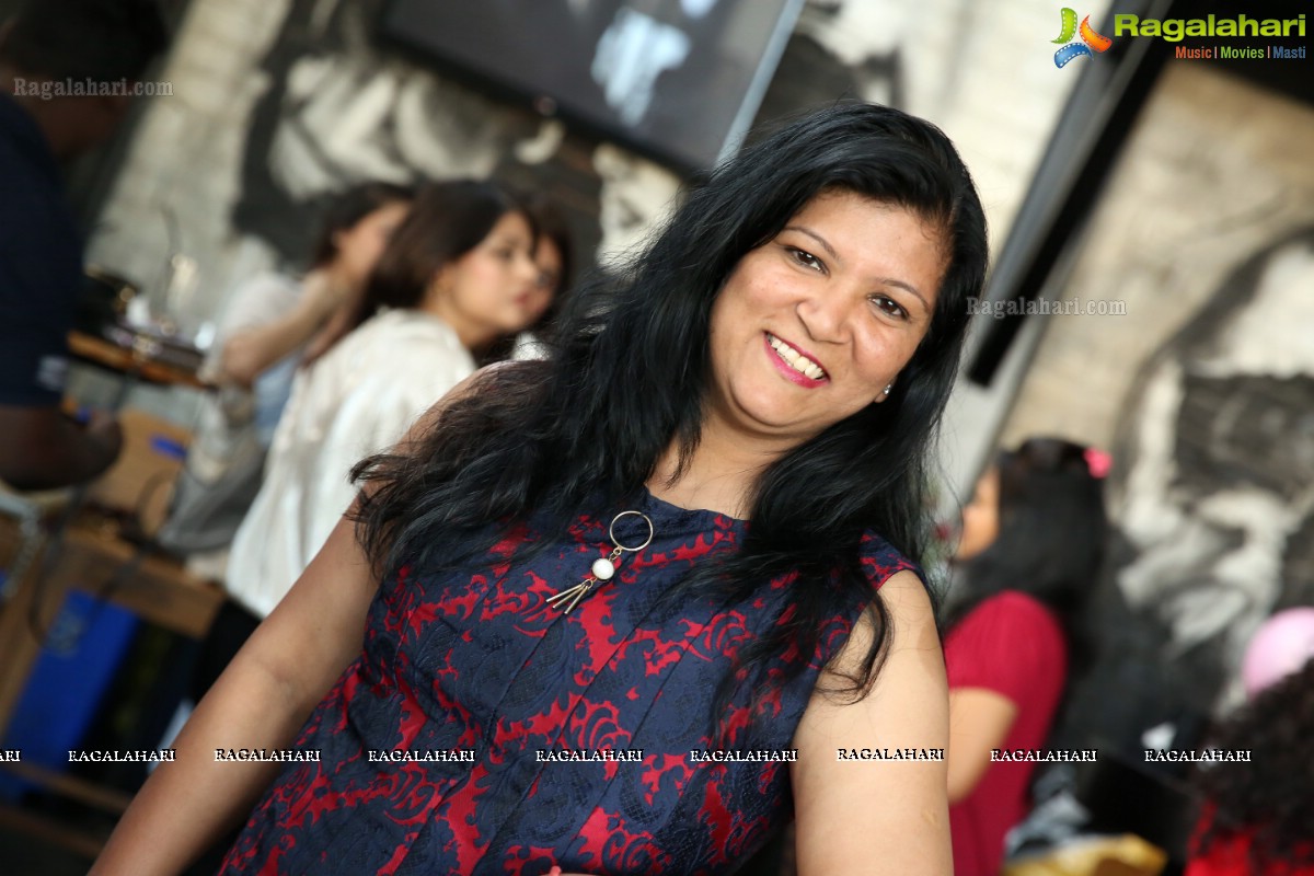 Anika Khara Birthday Celebrations at Amnesia, Jubilee Hills