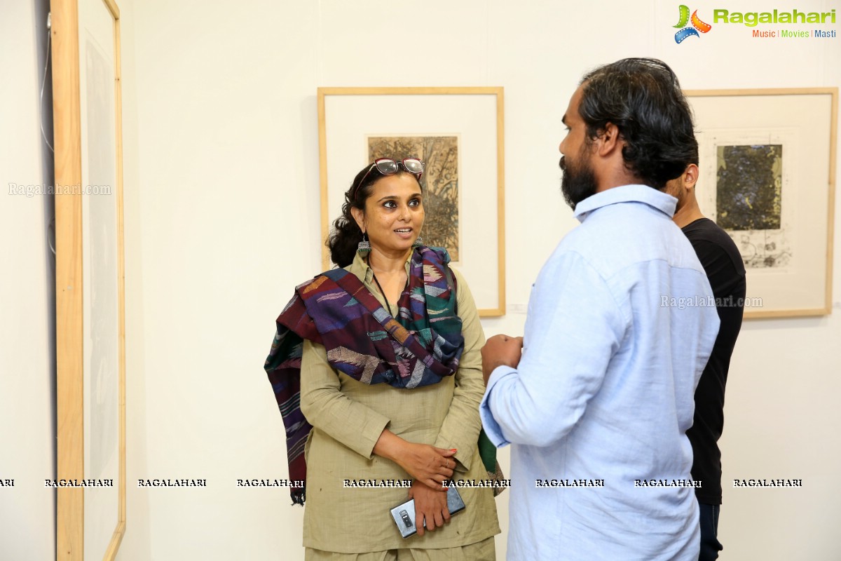 Echo's by Bhaskar Chary and Murali Chinnasamy at DHI Artspace