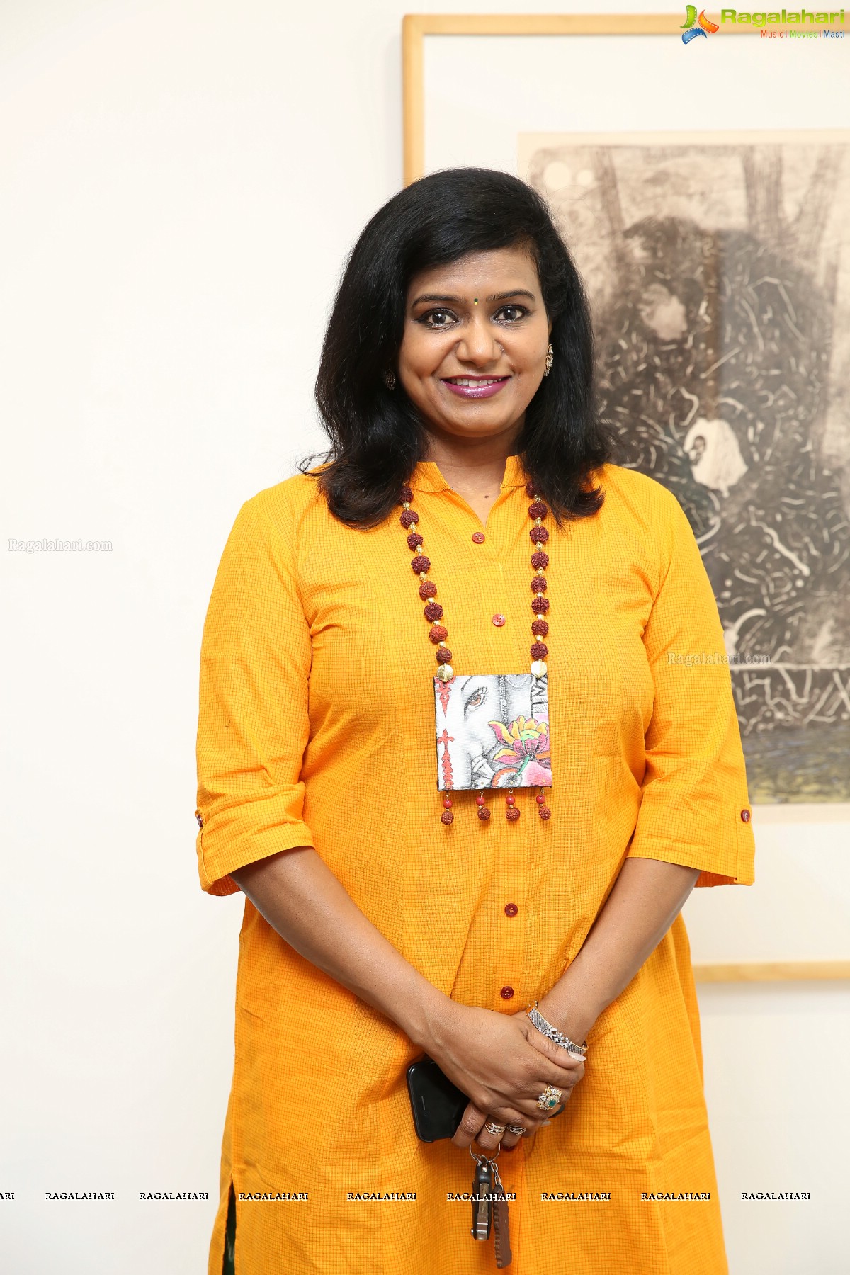 Echo's by Bhaskar Chary and Murali Chinnasamy at DHI Artspace