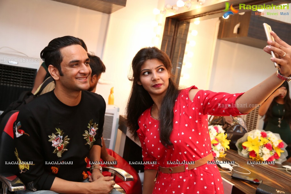 Meet and Greet with Bigg Boss 11 Finalist Vikas Gupta