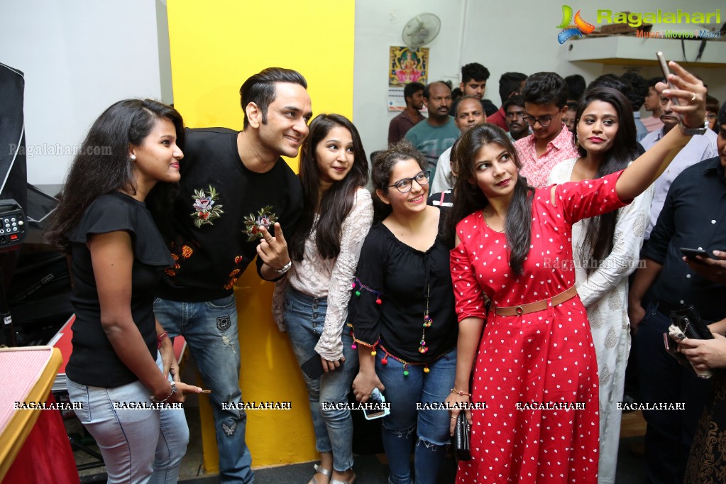 Meet and Greet with Bigg Boss 11 Finalist Vikas Gupta