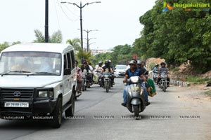 Jadugar Anand Blindfold Motor Cycle