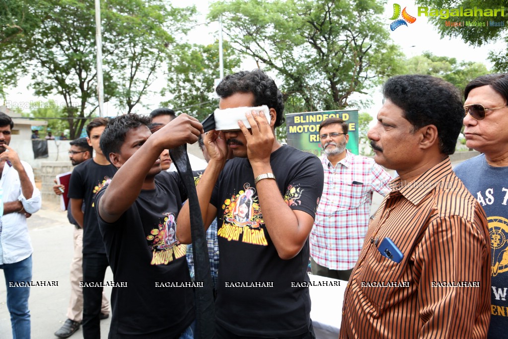 Blindfold Motor Cycle Ride by Magician Jadugar Anand at Sanjeevaiah Park