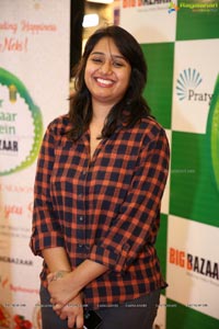 Pragya Jaiswal Big Bazaar Donation Drive