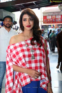 Lakshmi Manchu Big Bazaar Donation Drive