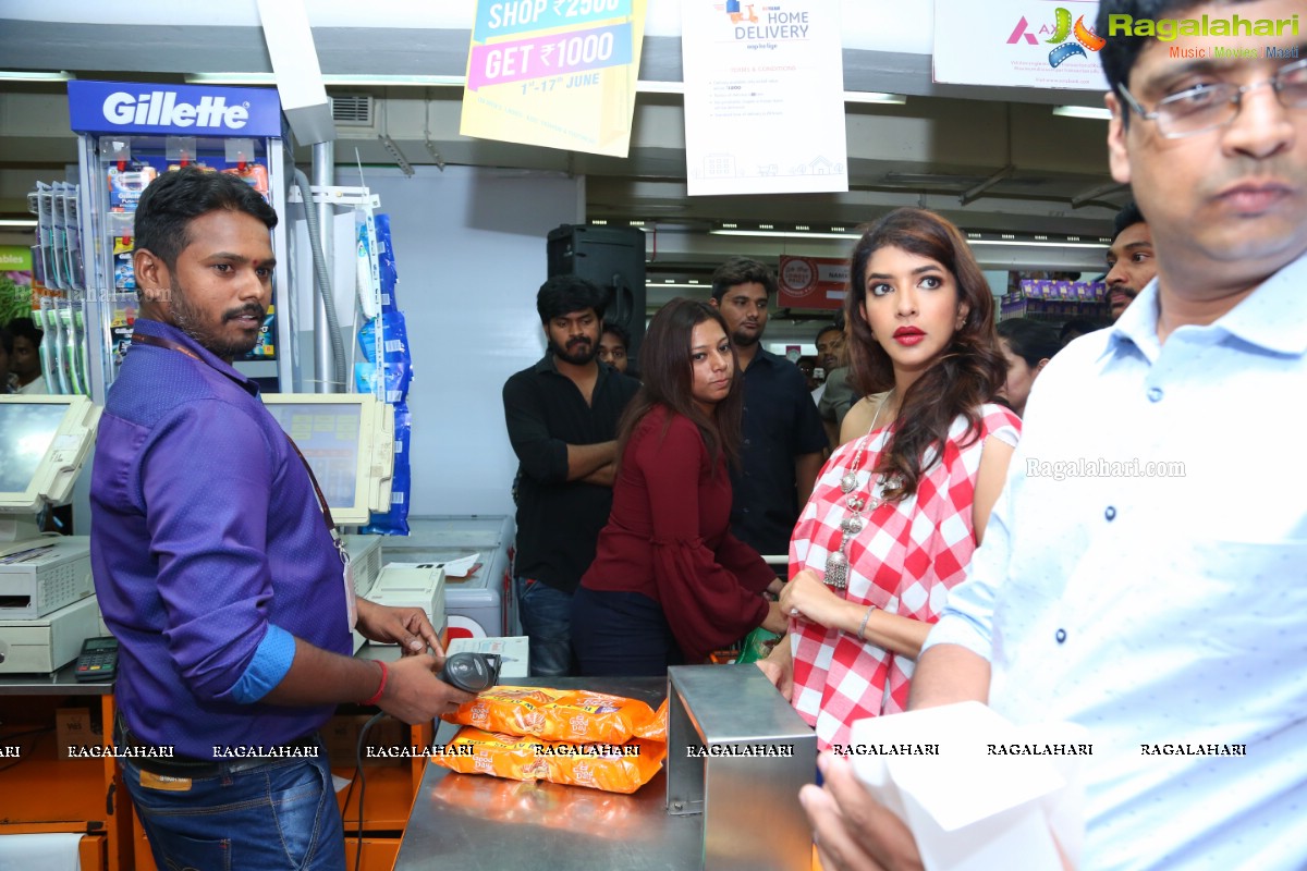 Lakshmi Manchu at Donation Drive at Big Bazaar, Abids