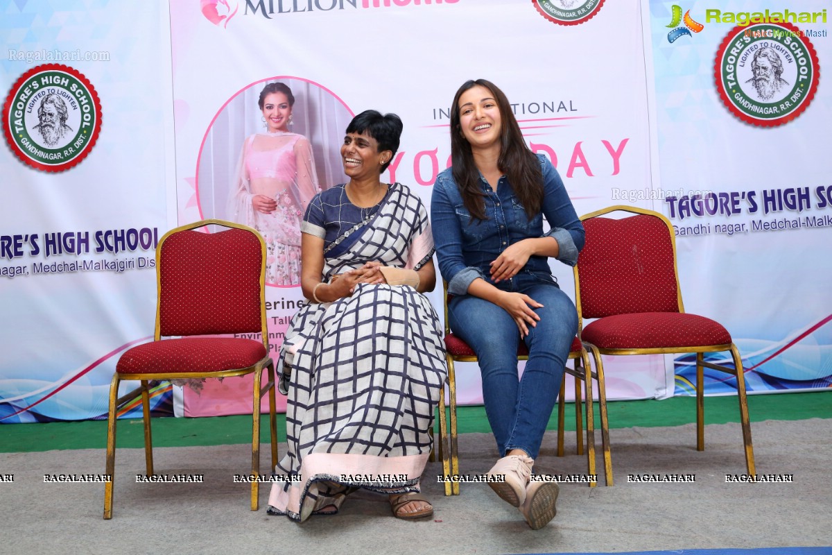 Catherine Tresa participates in 4th Intl Yoga Celebrations by MillionMoms and Tagore High School