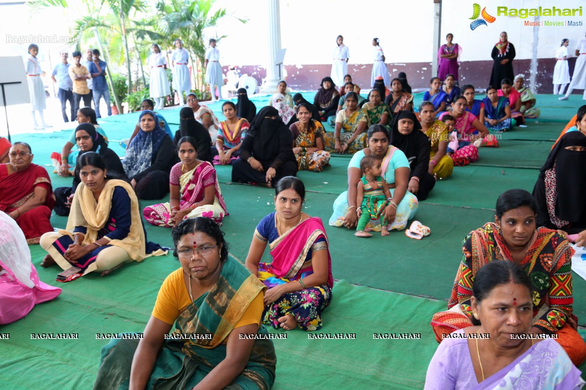 Catherine Tresa participates in 4th Intl Yoga Celebrations by MillionMoms and Tagore High School