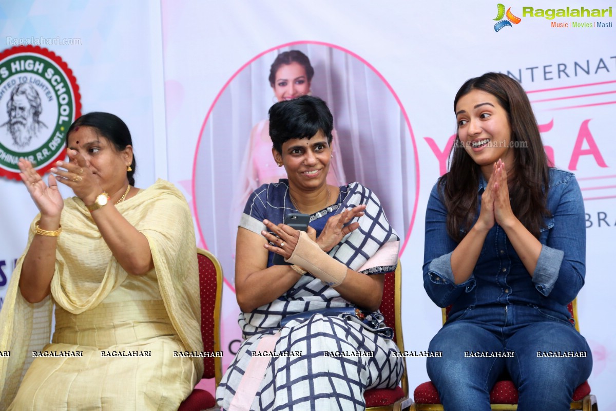 Catherine Tresa participates in 4th Intl Yoga Celebrations by MillionMoms and Tagore High School