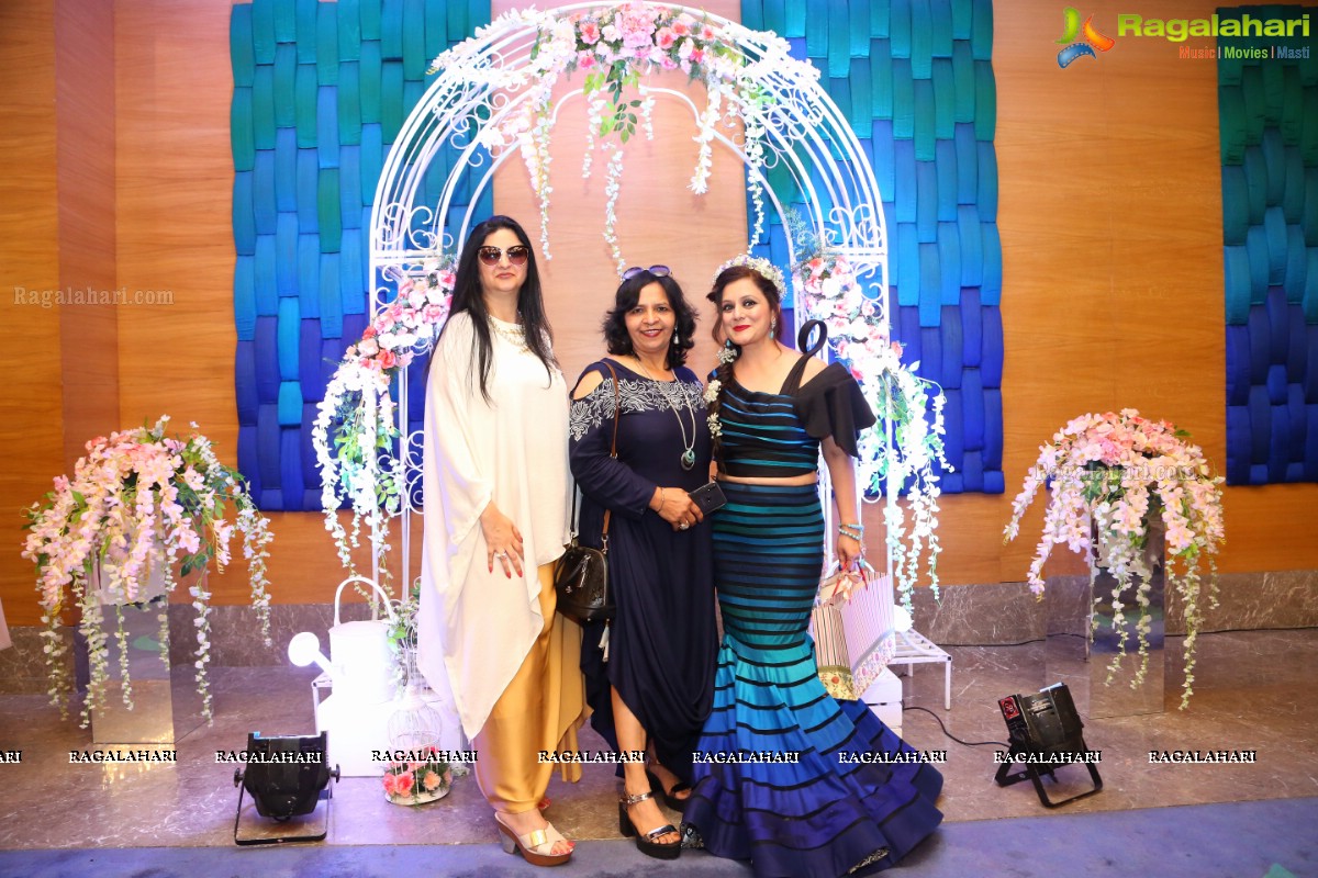 Neeru Mohan Birthday Celebrations at Hotel Marigold