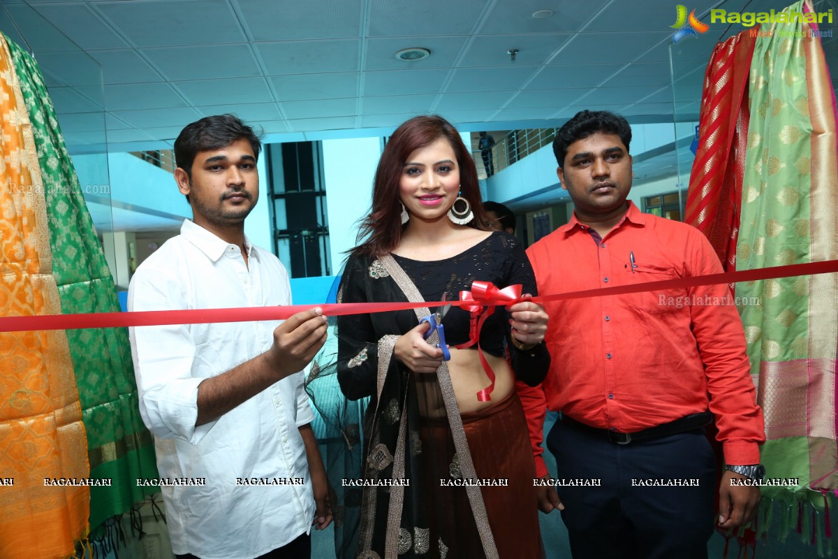 Priyanka Raman launches Silk Dezire of India Expo at NSIC, Kushaiguda