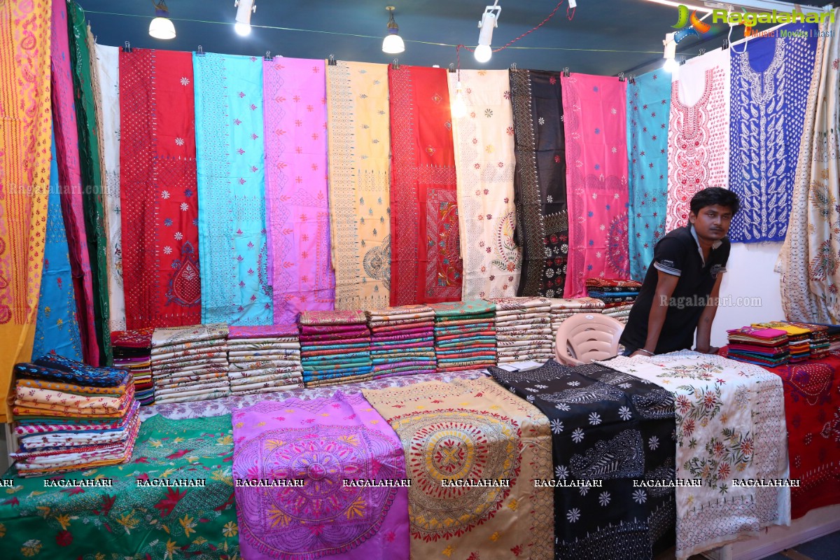 Priyanka Raman launches Silk Dezire of India Expo at NSIC, Kushaiguda