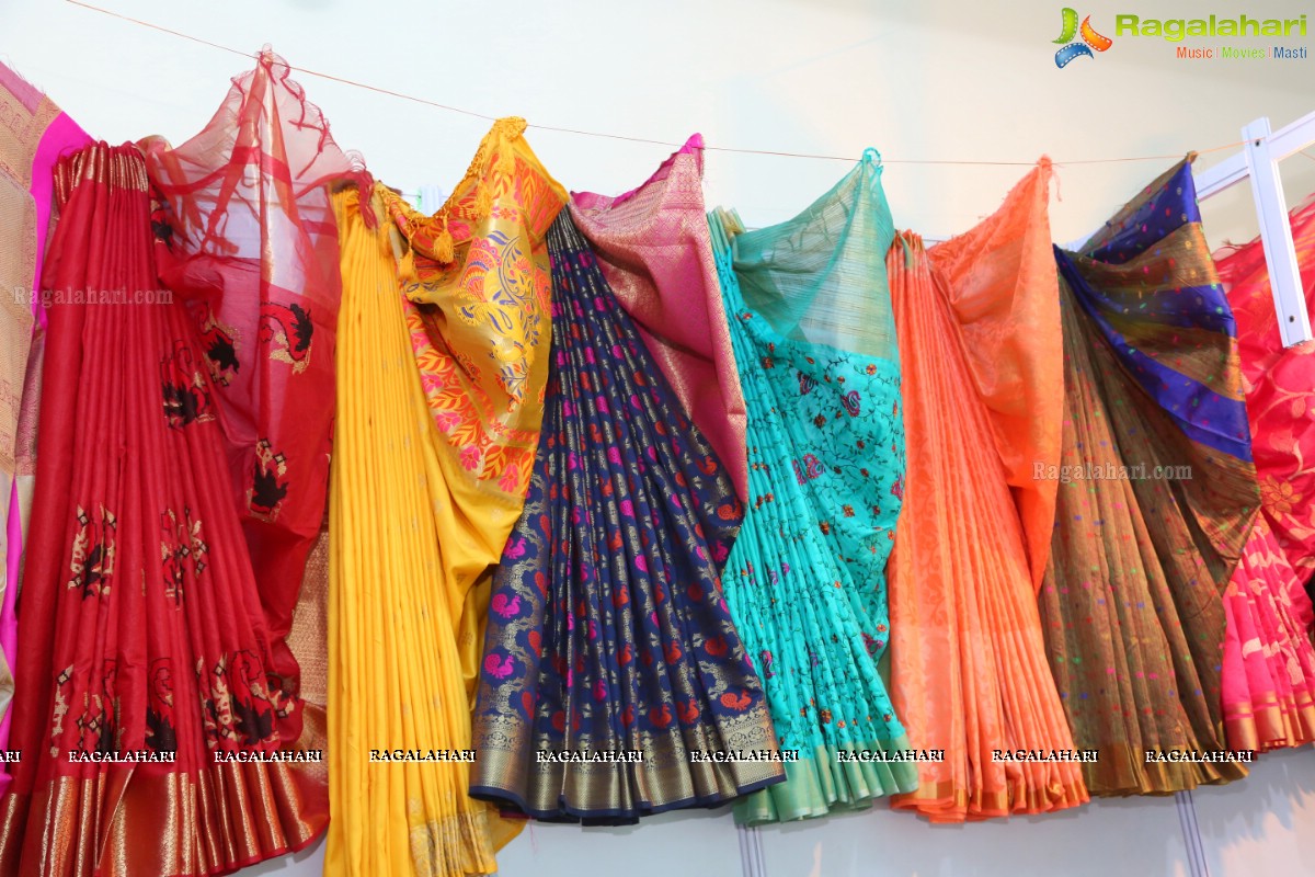 Priyanka Raman launches Silk Dezire of India Expo at NSIC, Kushaiguda