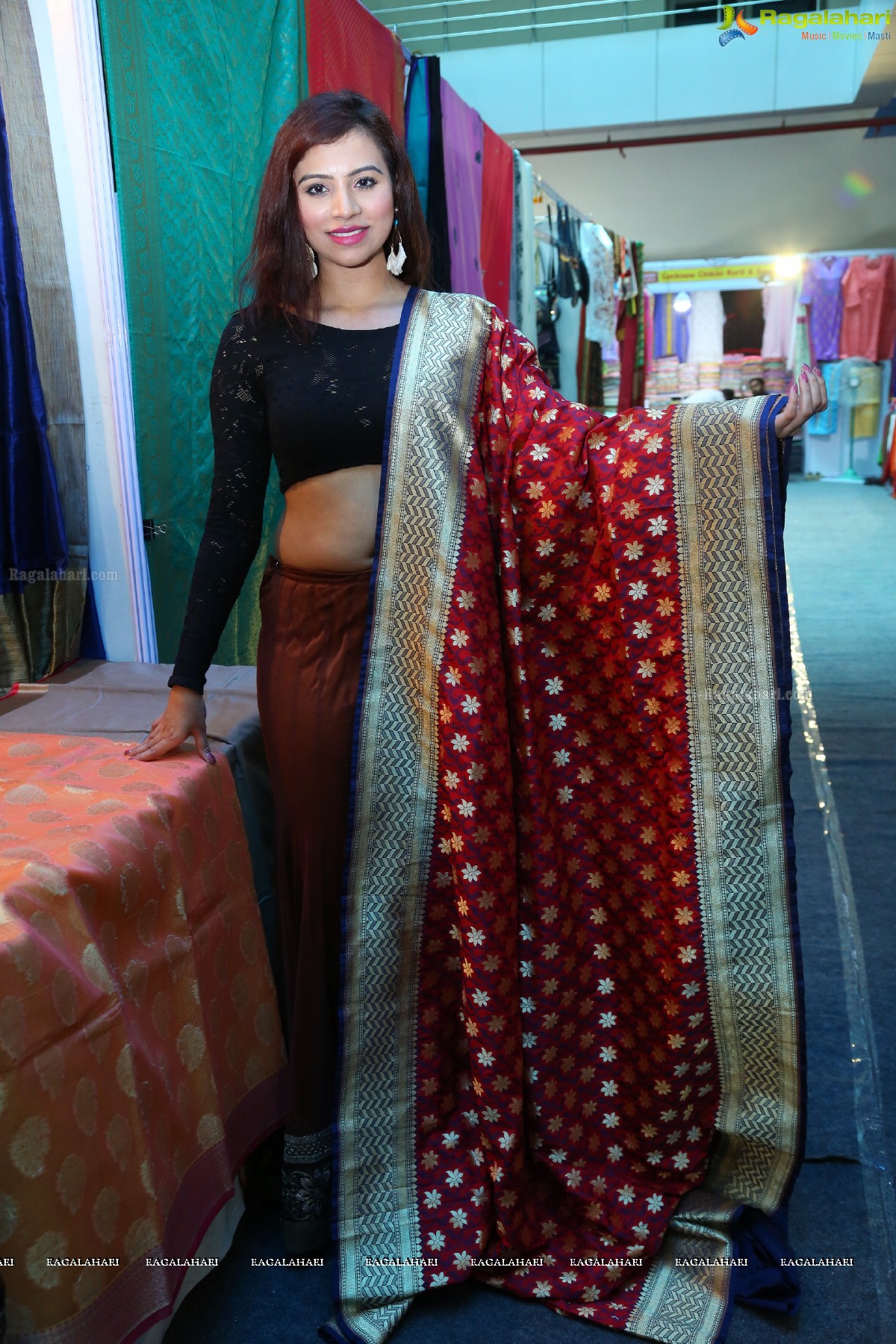 Priyanka Raman launches Silk Dezire of India Expo at NSIC, Kushaiguda
