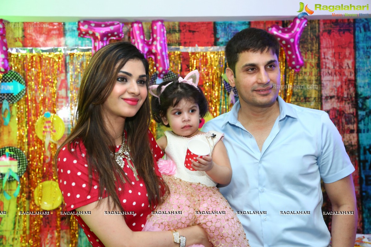 Rashed Khan-Inayah Sharon Baby Sanayah Khan 2nd Birthday