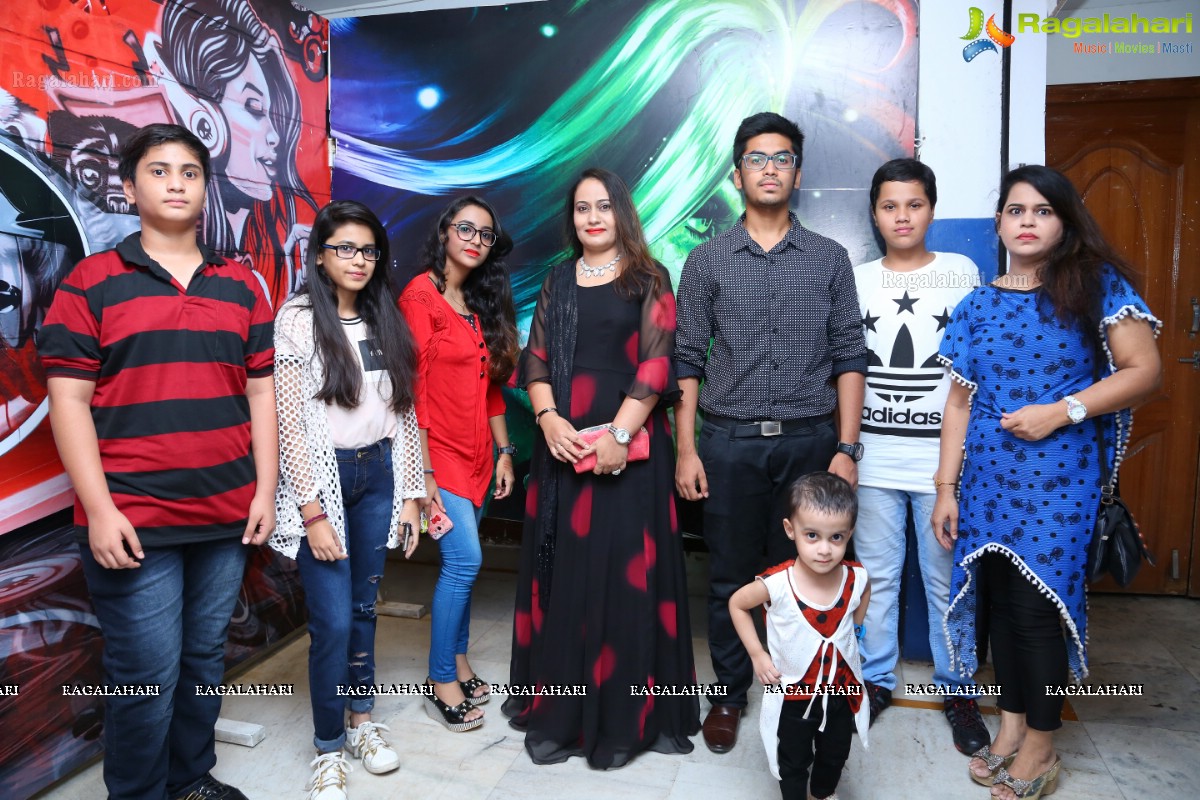 Rashed Khan-Inayah Sharon Baby Sanayah Khan 2nd Birthday