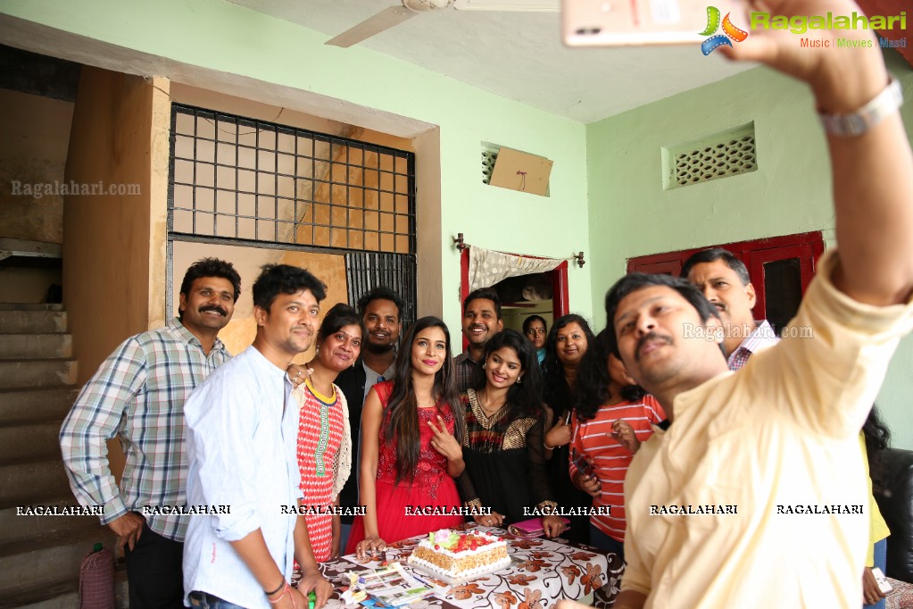 Sanjana Anne Birthday Celebrations at Rajeswari Old Age Home, Hyderabad