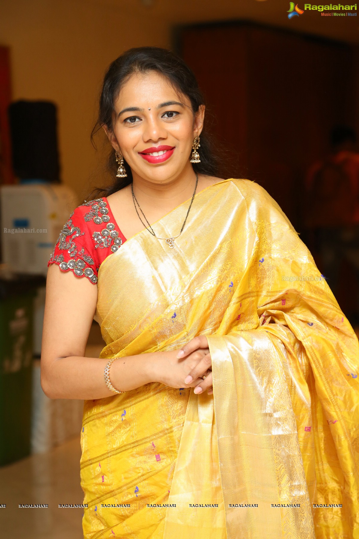 Style Bazaar-Designer Lifestyle Exhibition Launch by Bigg Boss Fame Archana at Taj Krishna