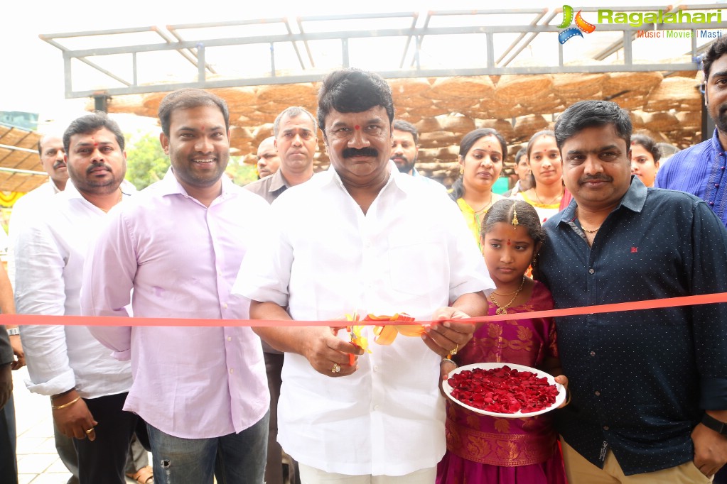 Talasani Srinivas Yadav launches Viyyalavaari Vindu Hotel