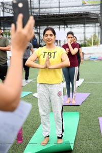 iFit Studio Yoga Day