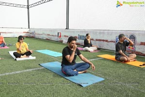 iFit Studio Yoga Day