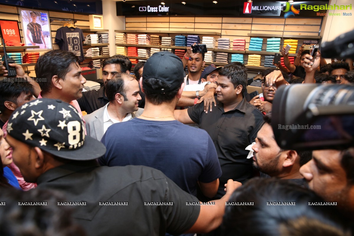 You We Can Launch by Yuvraj Singh at Hyderabad Central