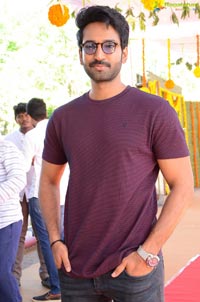 Aadi Pinisetty's Clap Movie Muhurat